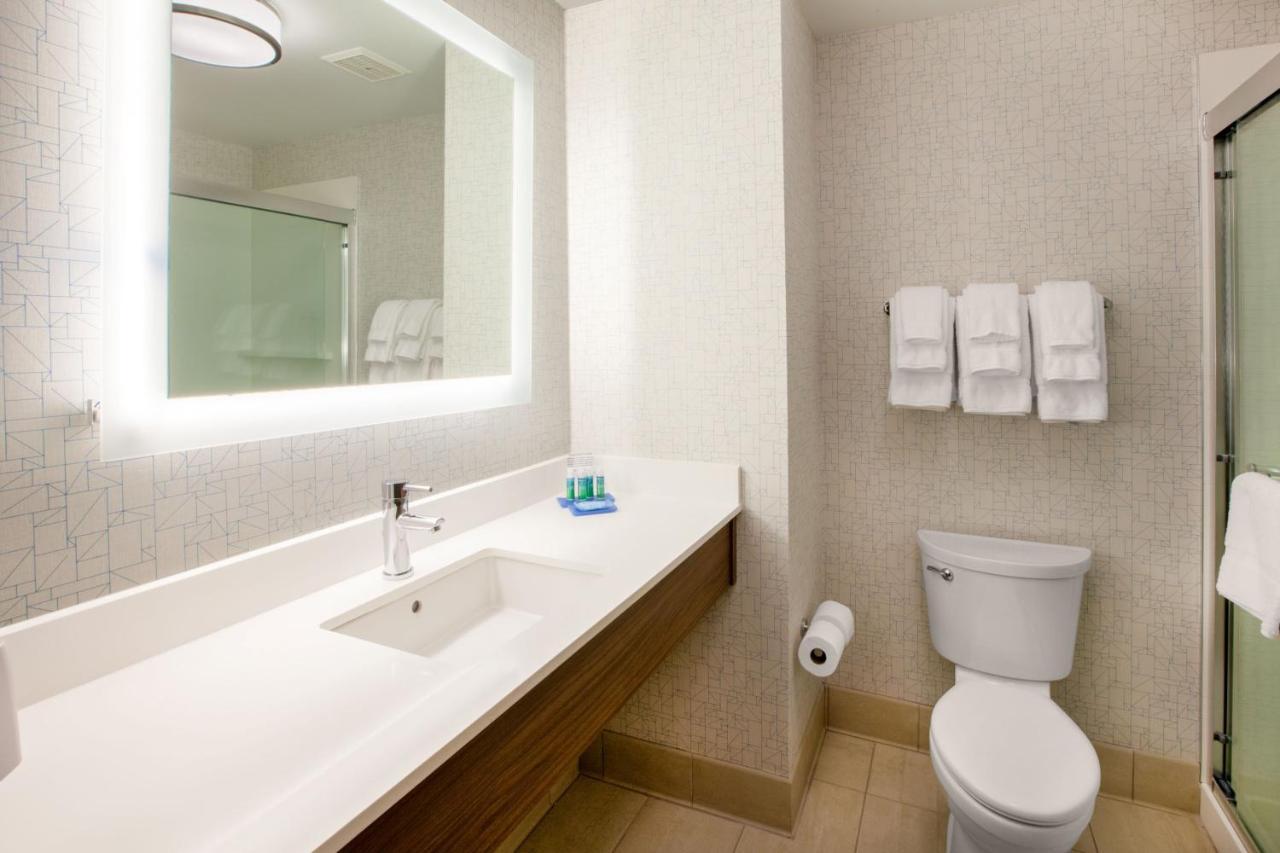 Holiday Inn Express & Suites Del Rio By Ihg Bagian luar foto