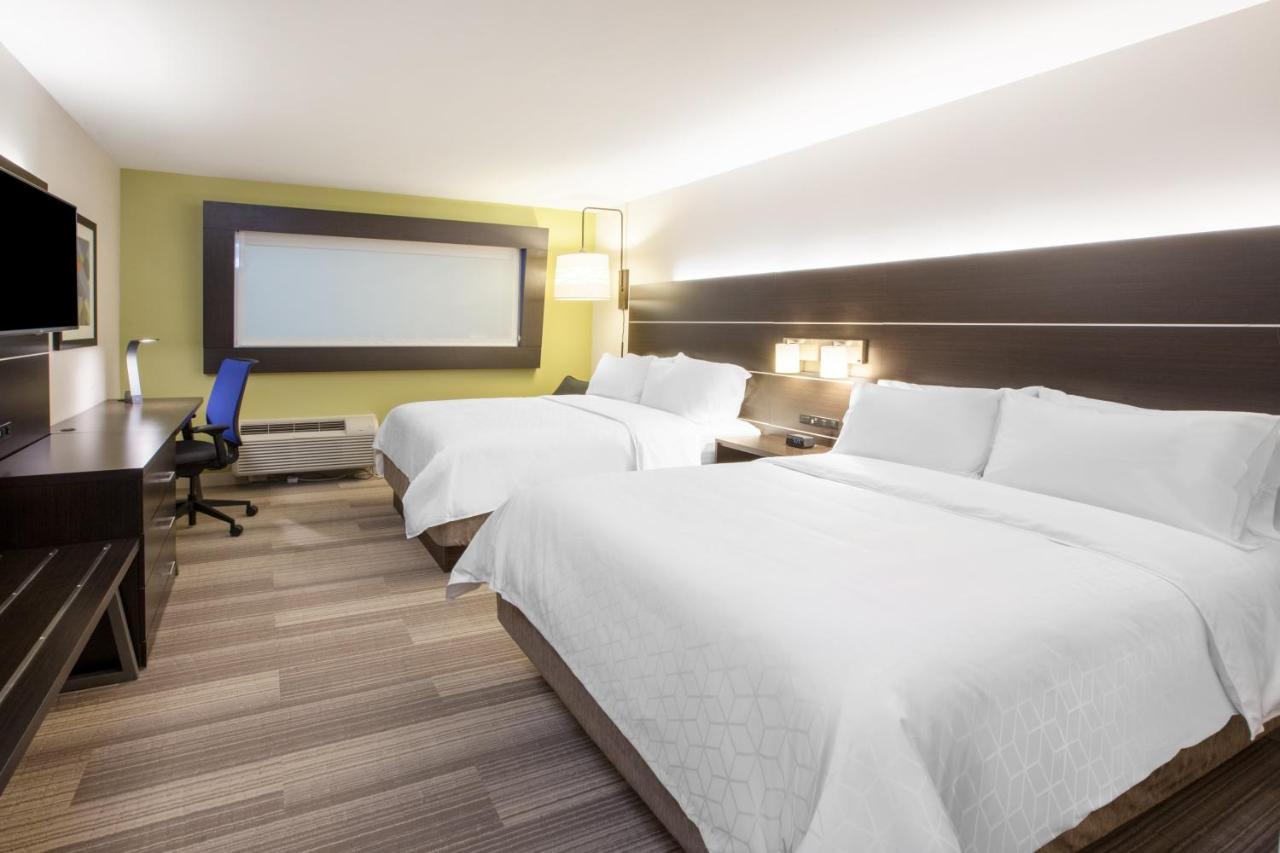 Holiday Inn Express & Suites Del Rio By Ihg Bagian luar foto
