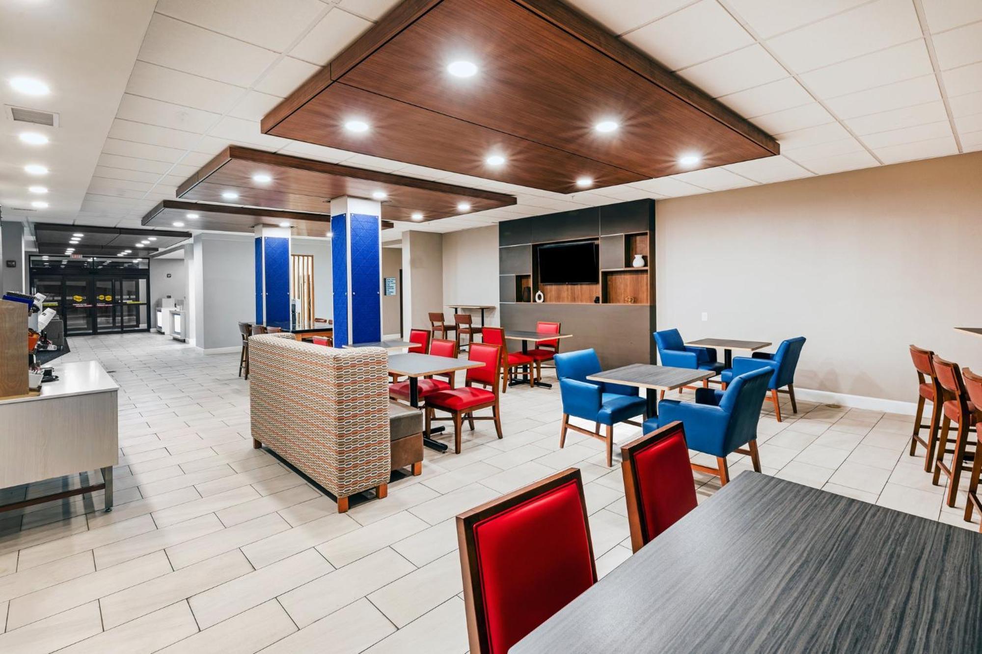 Holiday Inn Express & Suites Del Rio By Ihg Bagian luar foto
