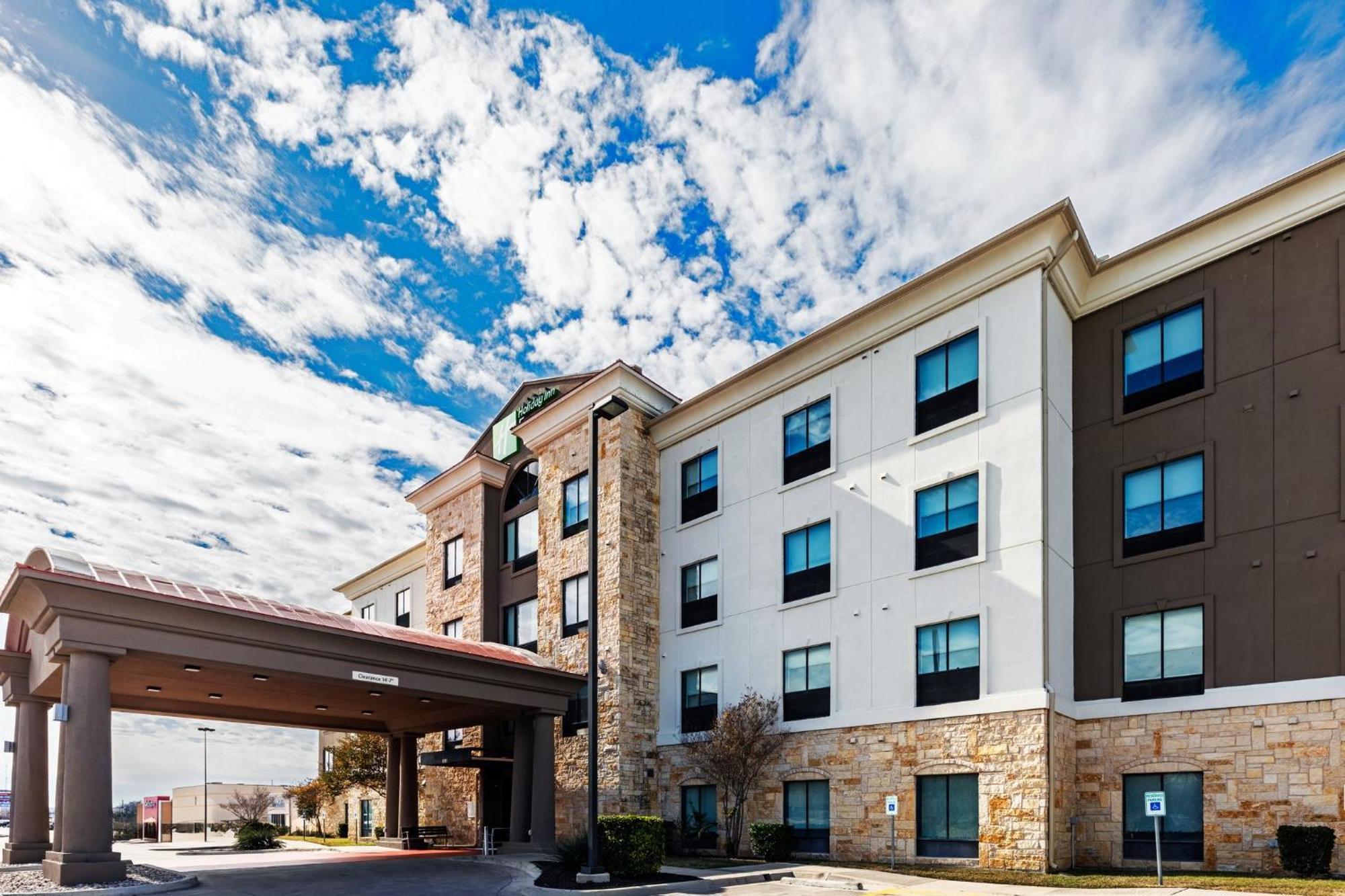 Holiday Inn Express & Suites Del Rio By Ihg Bagian luar foto